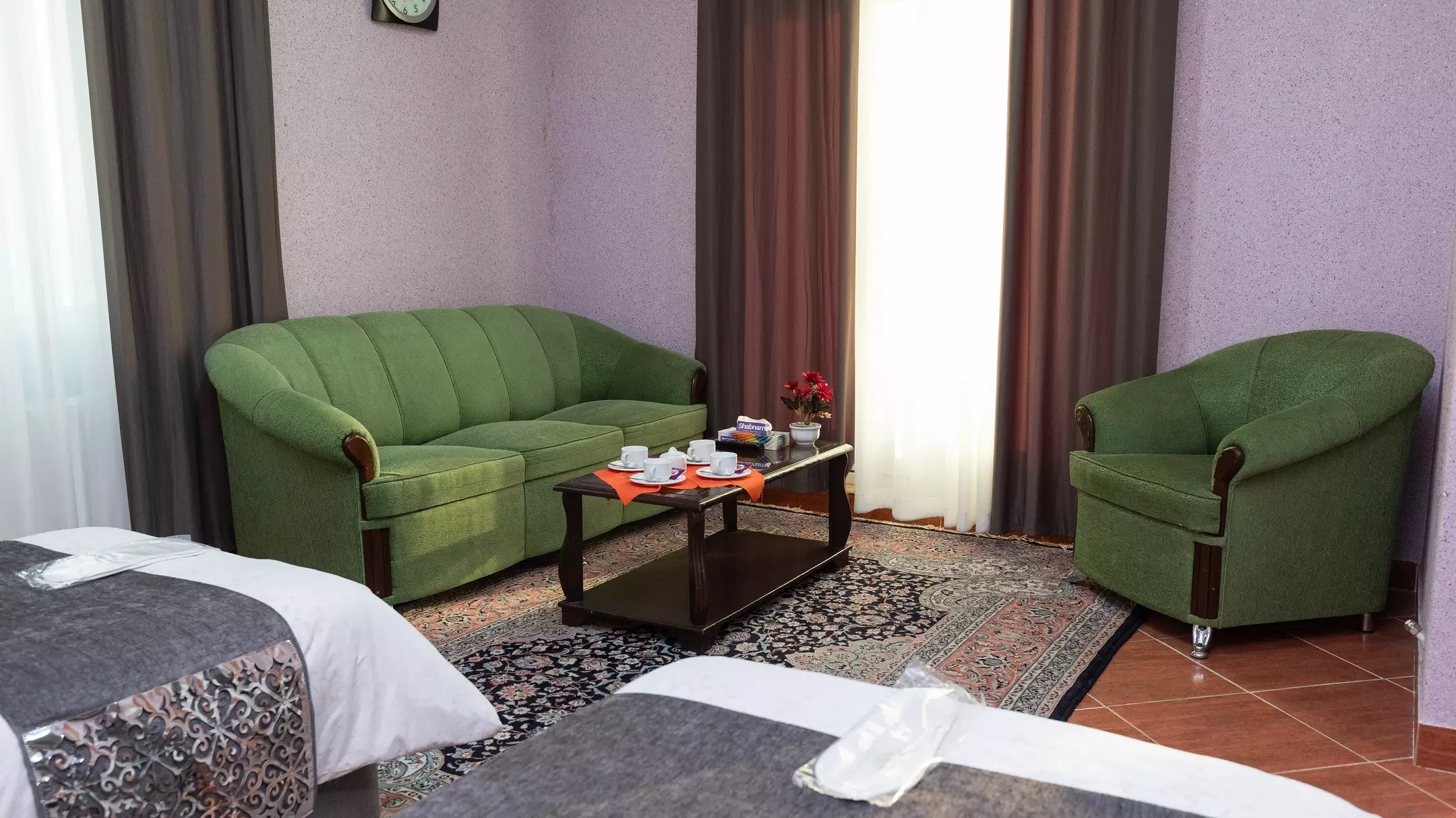 Alibaba https://cdn.alibaba.ir/ostorage/hotel-accommodation-images/674a90047e75320ec907f1ad_هتل تماشا - سوئیت یک خوابه چهارتخته (2).webp